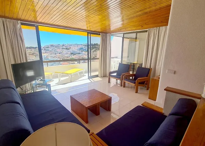 Albufeira, Sea And Old Town View * אלבופיירה