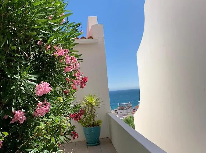 Albufeira, Sea And Old Town View דירה *