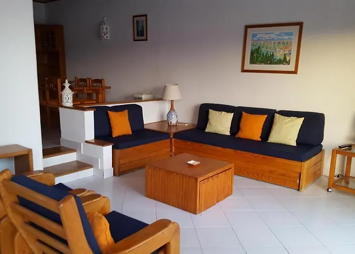 Albufeira, Sea And Old Town View דירה אלבופיירה