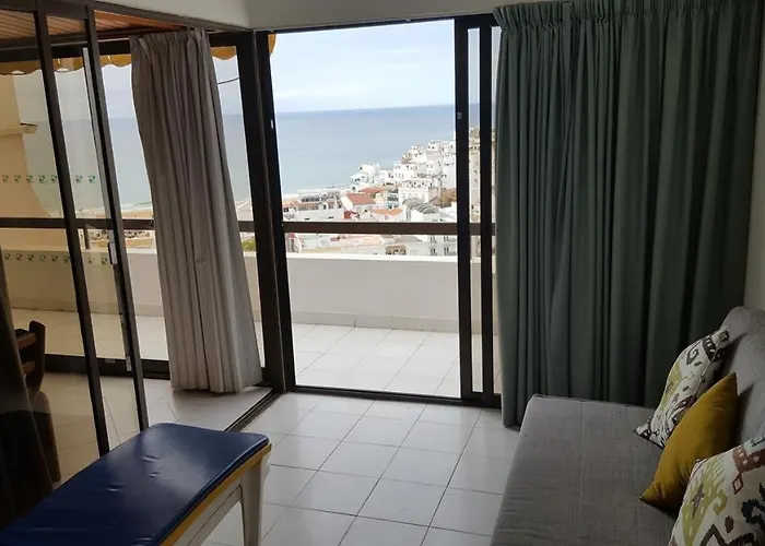 Albufeira, Sea And Old Town View דירה אלבופיירה