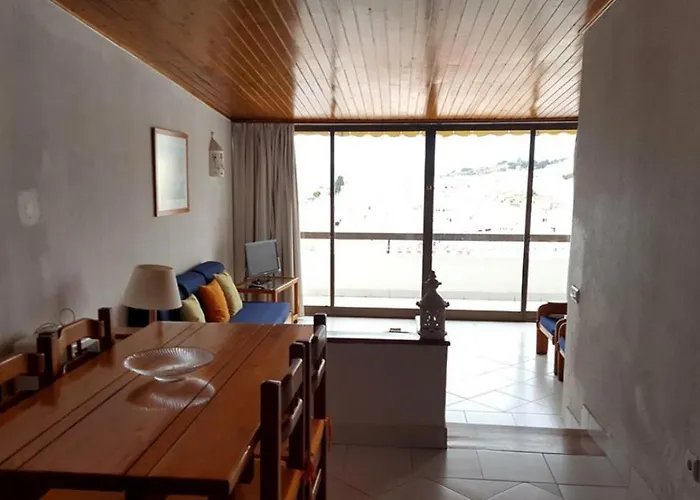 Albufeira, Sea And Old Town View * אלבופיירה